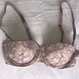 Victoria Secret Balconette Lace Bra (32b)